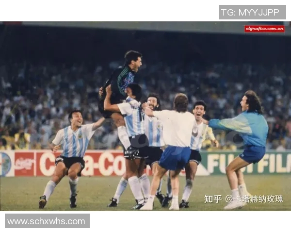 高清足球明星卫星人图片展示足球与宇宙的完美结合 高清足球明星卫星人图片展示足球与宇宙的完美结合